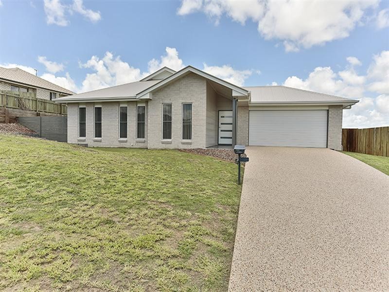 15 Rubie Court, Westbrook QLD 4350