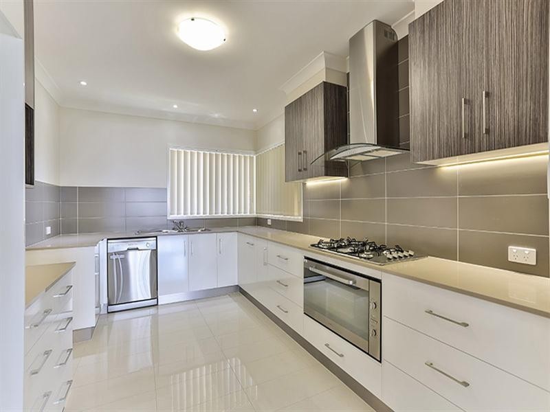 15 Rubie Court, Westbrook QLD 4350