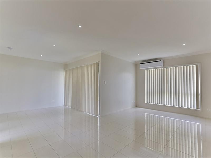 15 Rubie Court, Westbrook QLD 4350