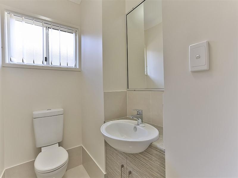 15 Rubie Court, Westbrook QLD 4350