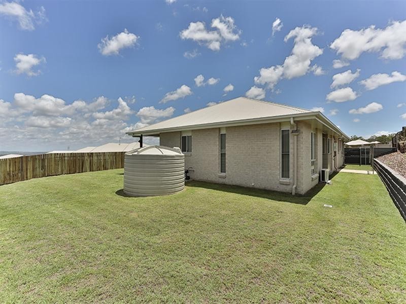 15 Rubie Court, Westbrook QLD 4350