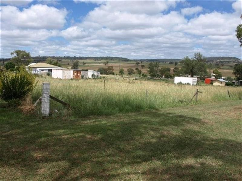 5 Hirst Street, Greenmount QLD 4359