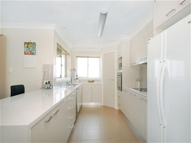 8 Mountview Court, Highfields QLD 4352