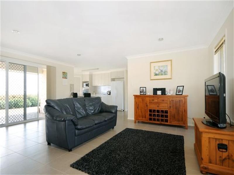 8 Mountview Court, Highfields QLD 4352
