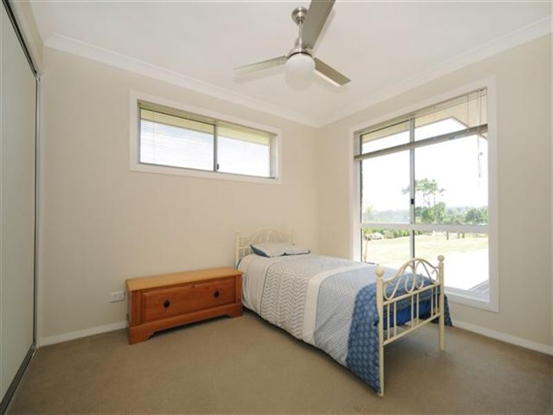 8 Mountview Court, Highfields QLD 4352