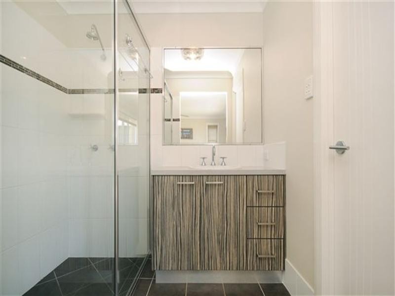 8 Mountview Court, Highfields QLD 4352