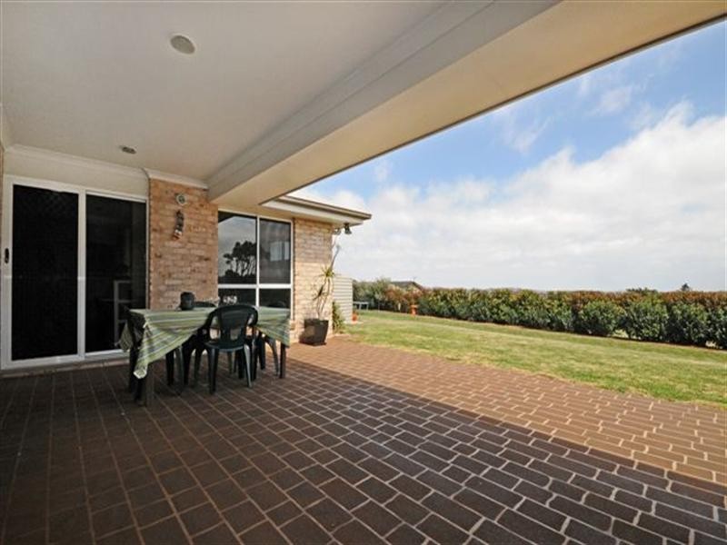 8 Mountview Court, Highfields QLD 4352