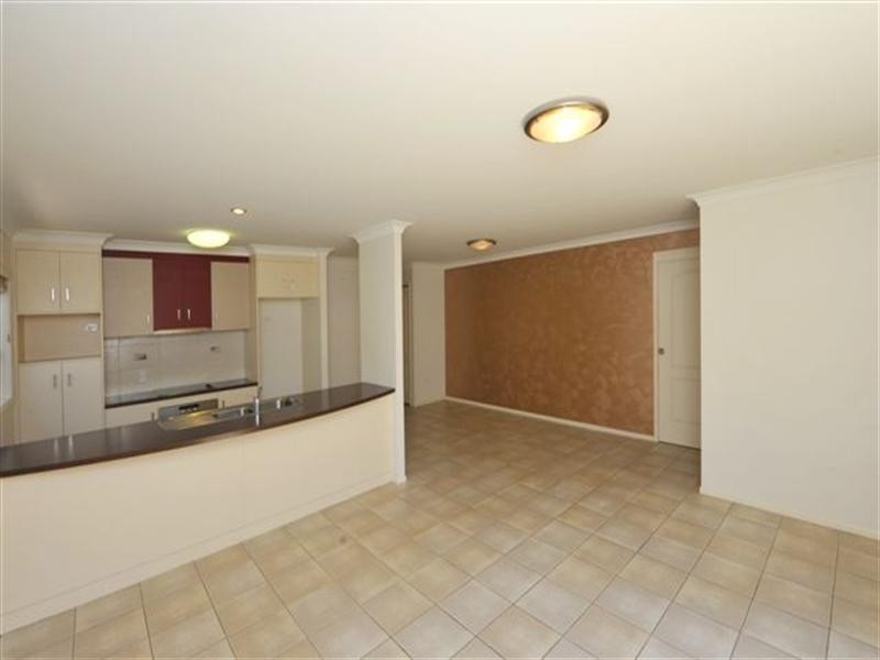 Unit 5/242 Mackenzie Street, Rangeville QLD 4350