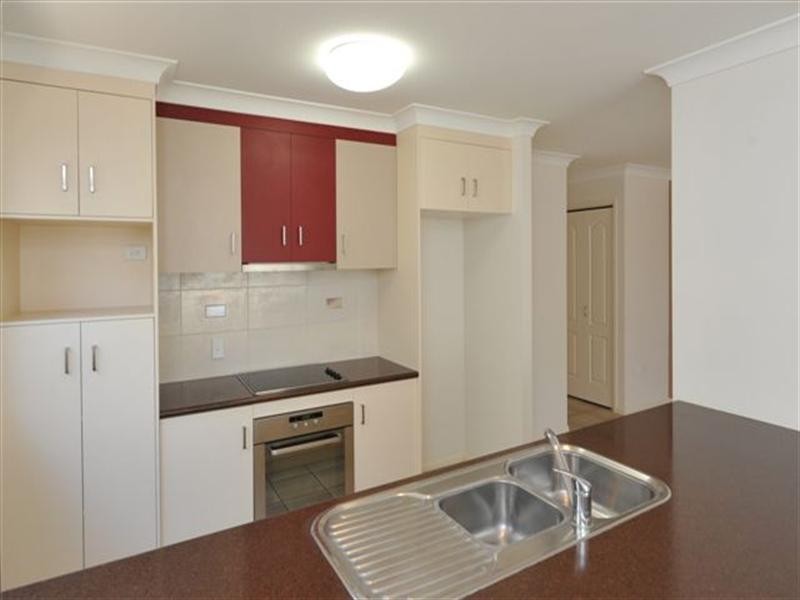 Unit 5/242 Mackenzie Street, Rangeville QLD 4350