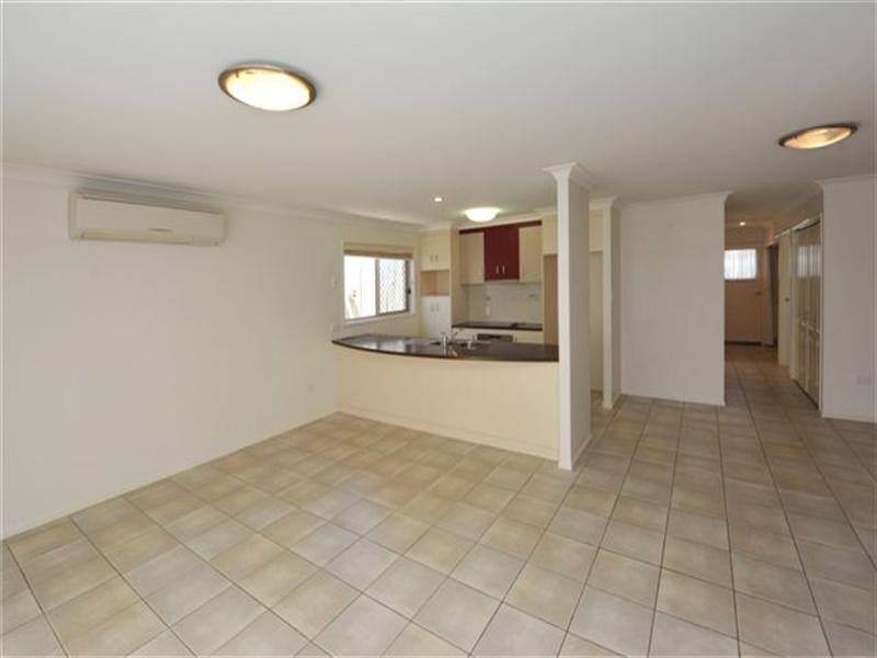 Unit 5/242 Mackenzie Street, Rangeville QLD 4350