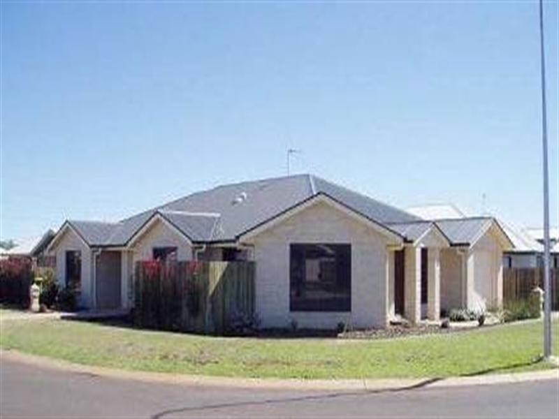 5 Meagan Close, Kearneys Spring QLD 4350