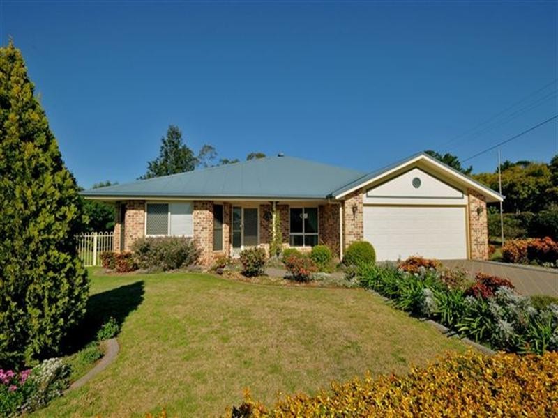1 Arcadia Court, Highfields QLD 4352