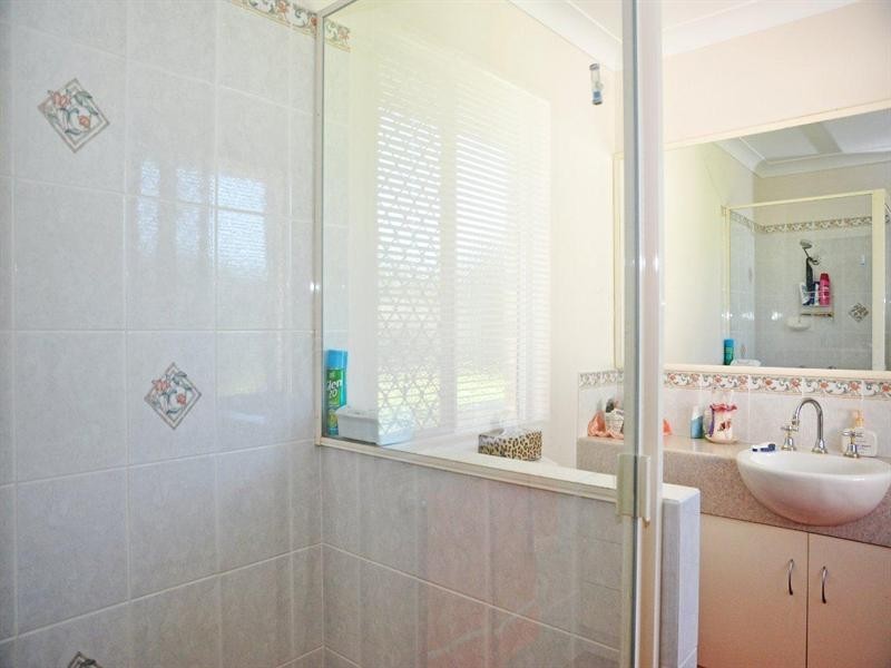 1 Arcadia Court, Highfields QLD 4352