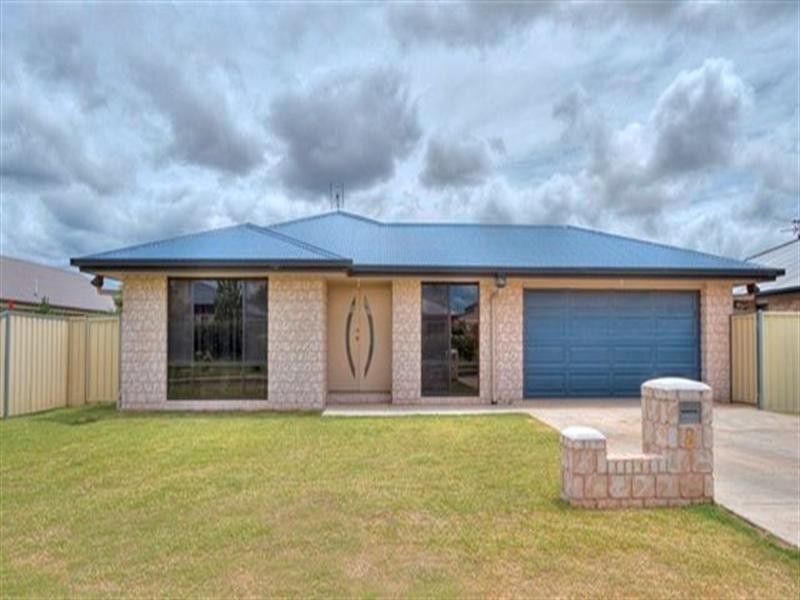 8 Debbie Court, Oakey QLD 4401