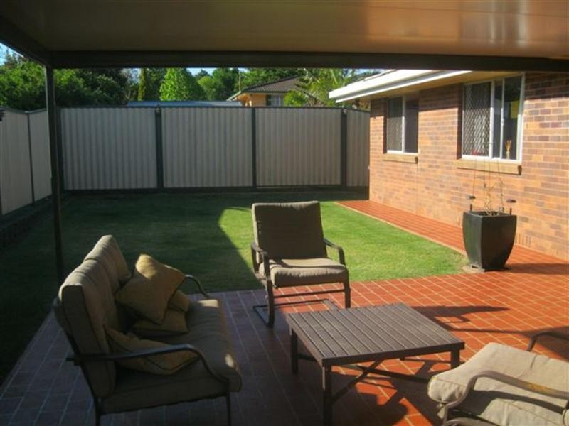 9 Bingara Street, Mount Lofty QLD 4350