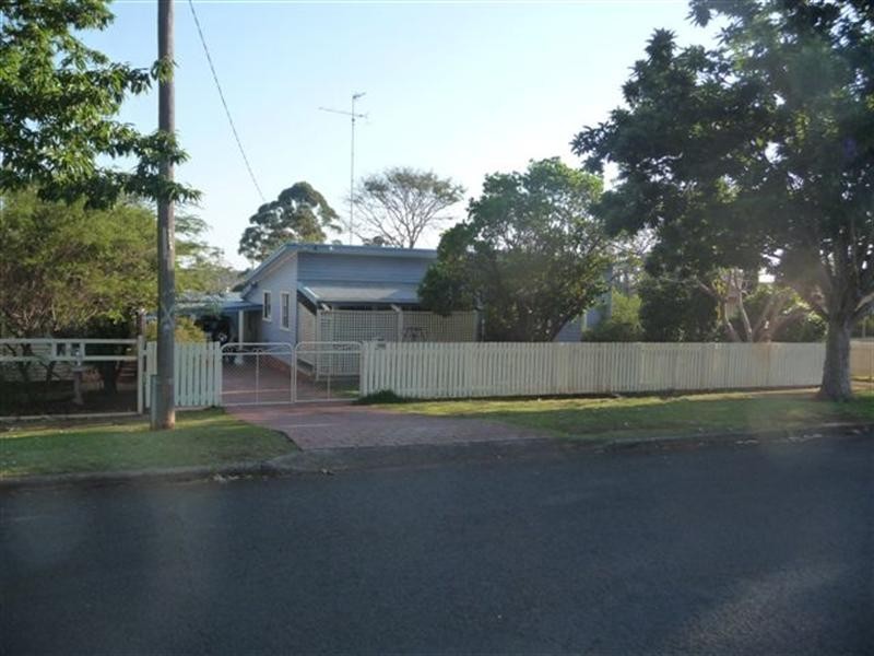 32 Maker Street, Rangeville QLD 4350