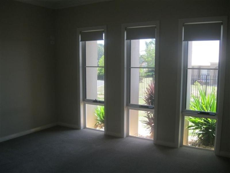 20 McCallum Court, Middle Ridge QLD 4350