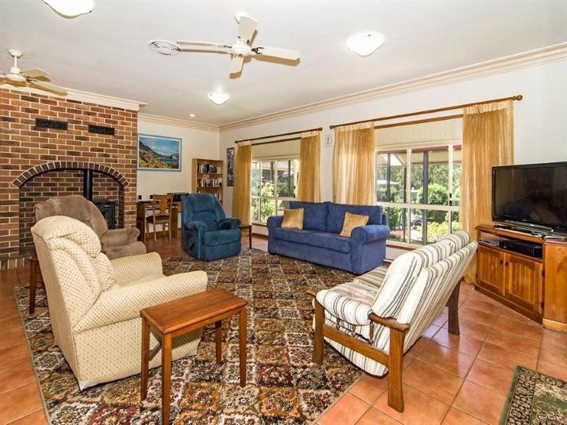 16 Cristina Court, Highfields QLD 4352