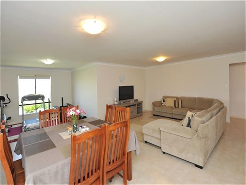 37 Catherine Crescent, Kingsthorpe QLD 4400