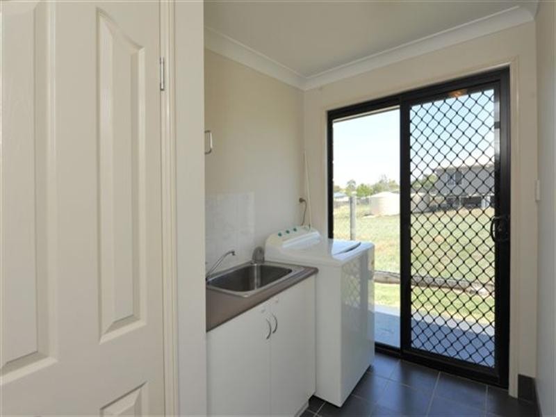 37 Catherine Crescent, Kingsthorpe QLD 4400