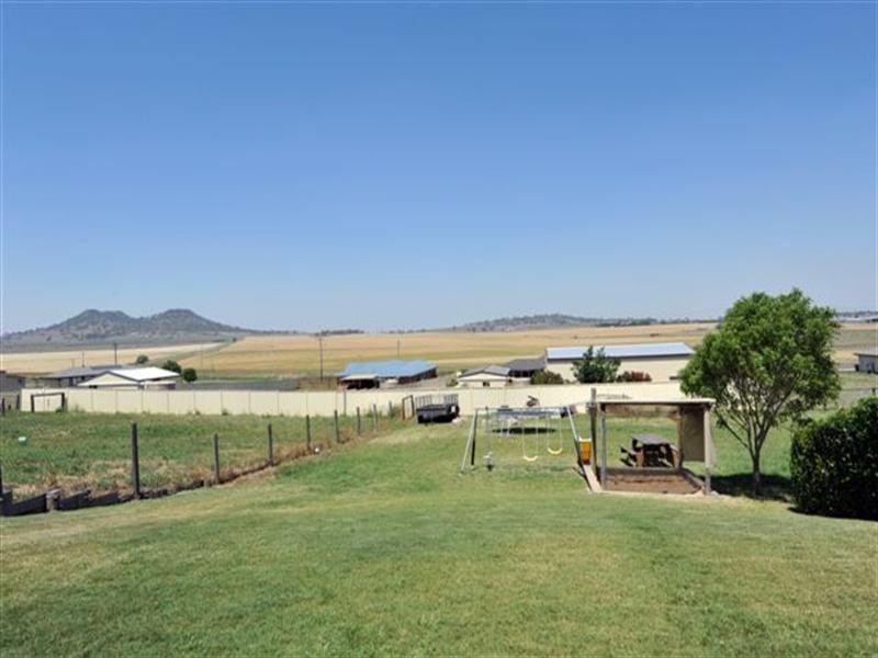 37 Catherine Crescent, Kingsthorpe QLD 4400