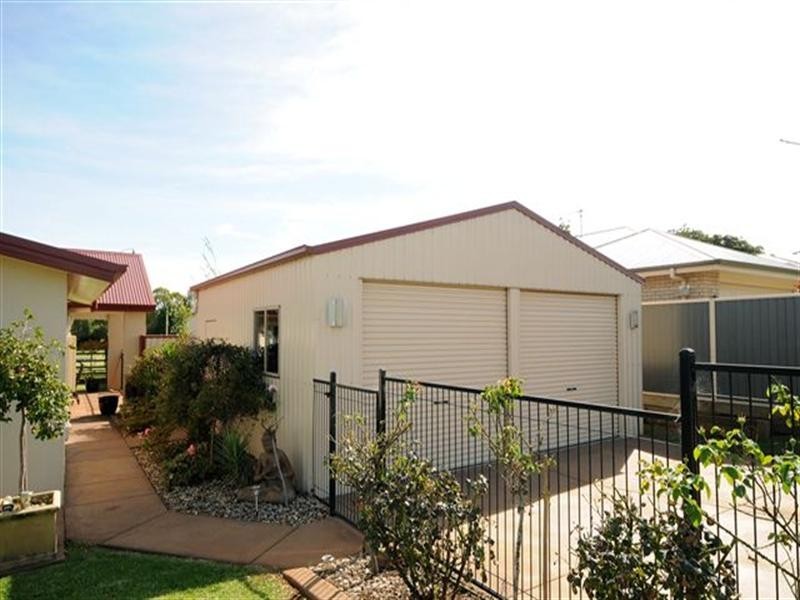 15 Mitchell Road, Highfields QLD 4352