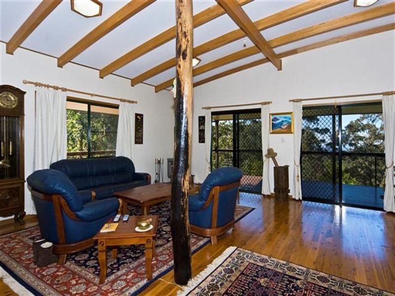 3143 Esk-Hampton Road, Ravensbourne QLD 4352