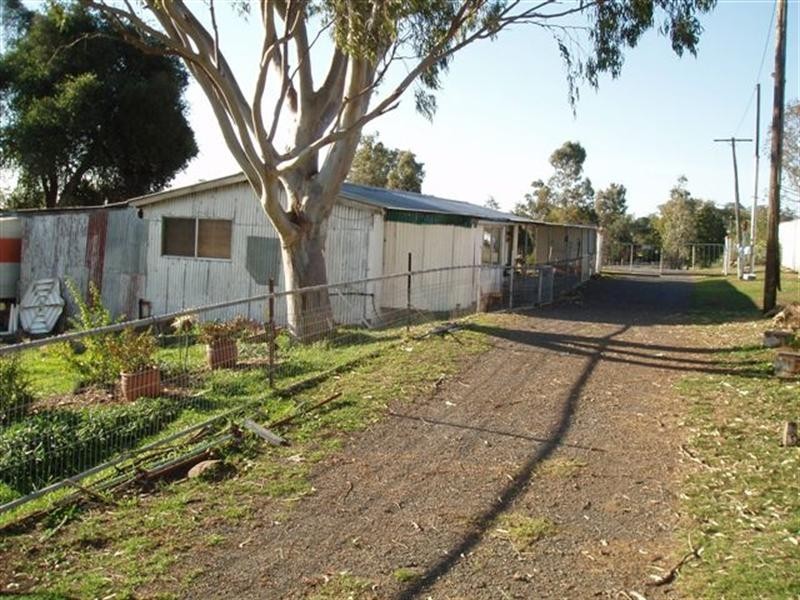 31 Main Street, Meringandan QLD 4352