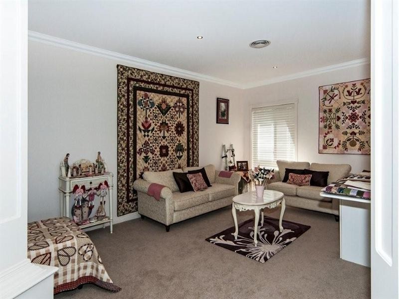 8 Meharry Court, Spring Bluff QLD 4352