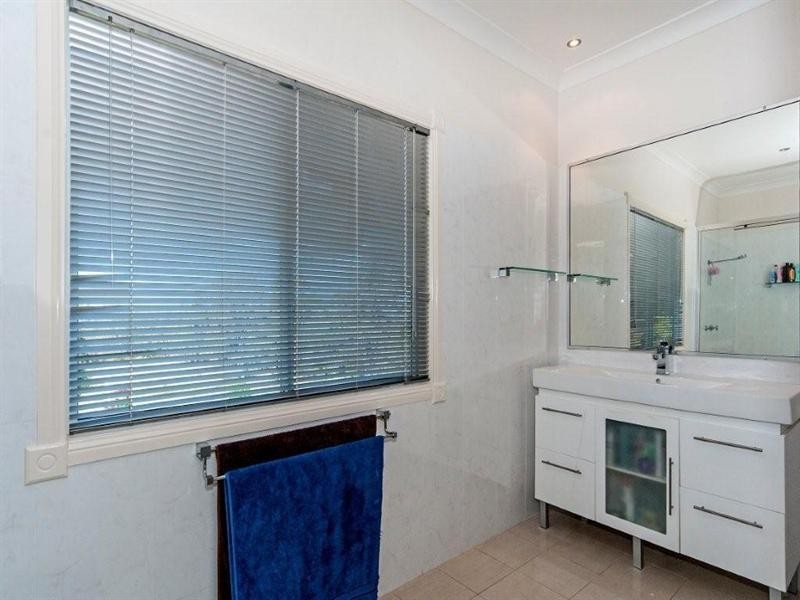 8 Meharry Court, Spring Bluff QLD 4352