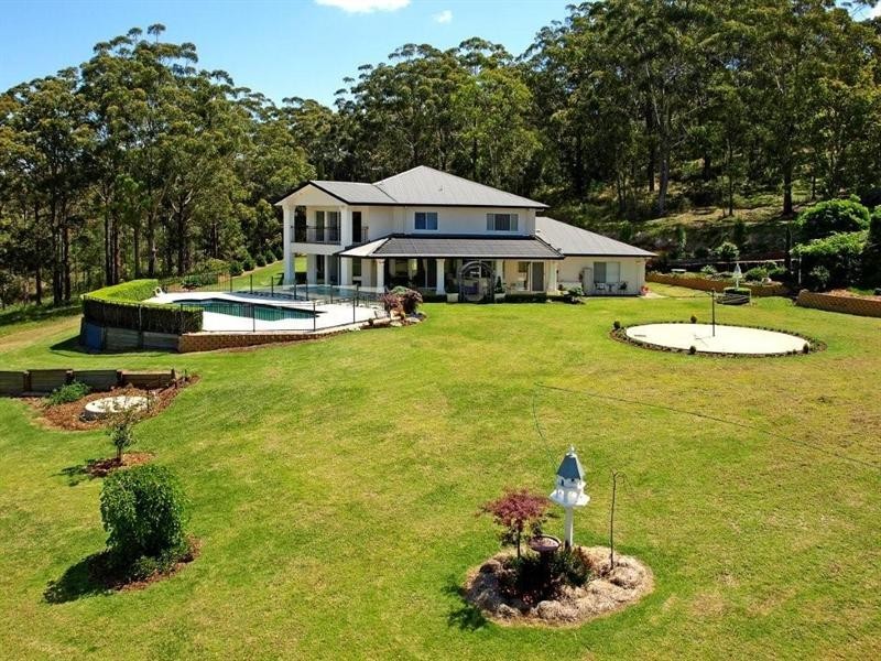 8 Meharry Court, Spring Bluff QLD 4352