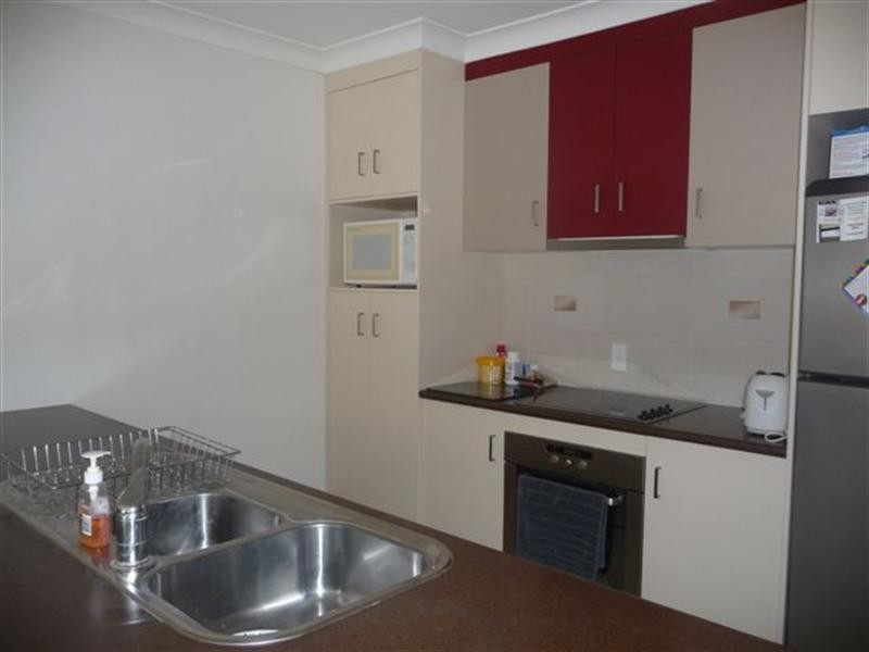 Unit 3/242 Mackenzie Street, Rangeville QLD 4350