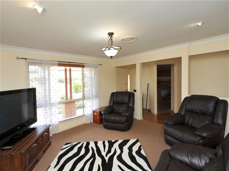 6 Glenmorgan Court, Glenvale QLD 4350