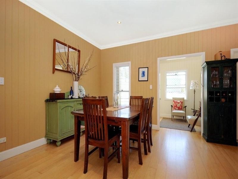 76a Mackenzie Street, Mount Lofty QLD 4350