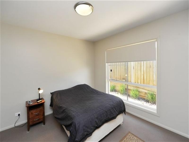 Unit 4, 223 Mackenzie Street, Centenary Heights QLD 4350