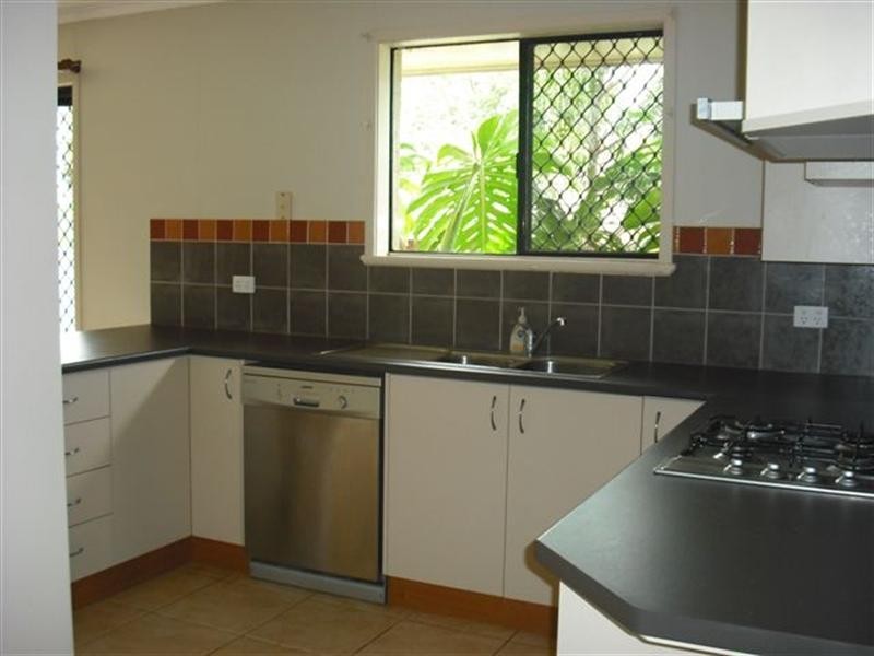 34 Sardon Street, Centenary Heights QLD 4350