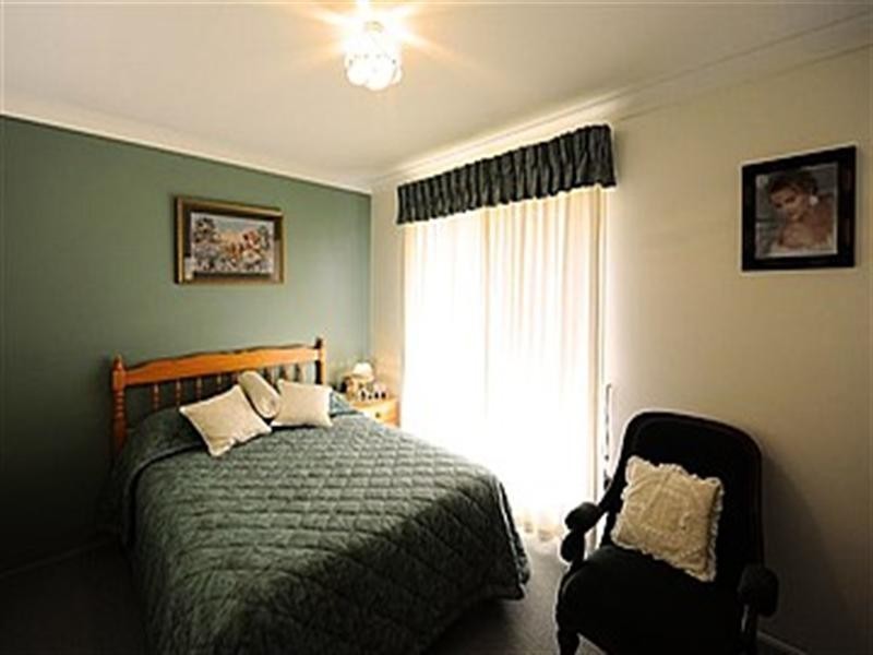 12 Hanna Court, Westbrook QLD 4350