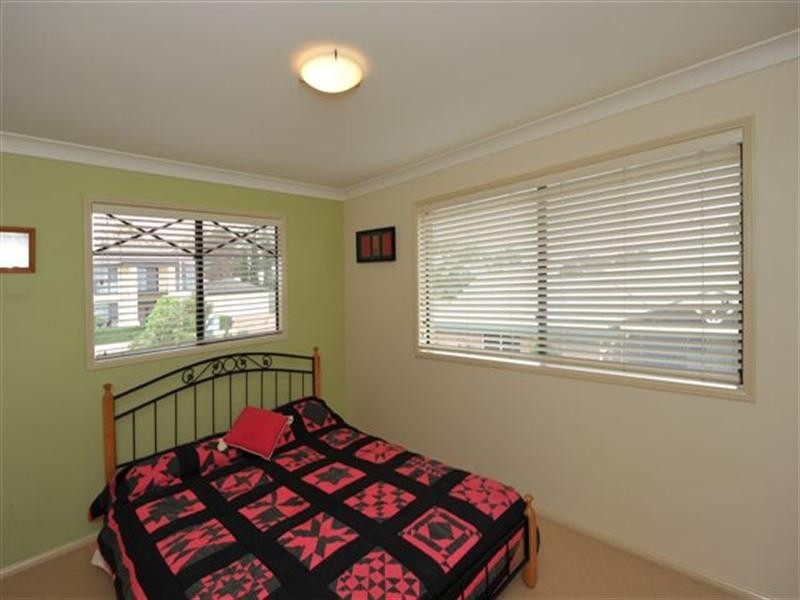 13 Banksdale Drive, Middle Ridge QLD 4350