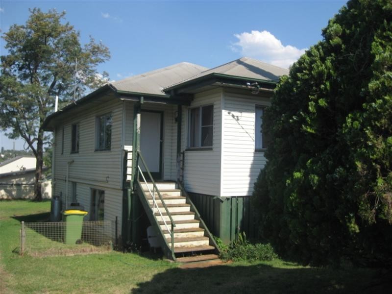192a West Street, South Toowoomba QLD 4350