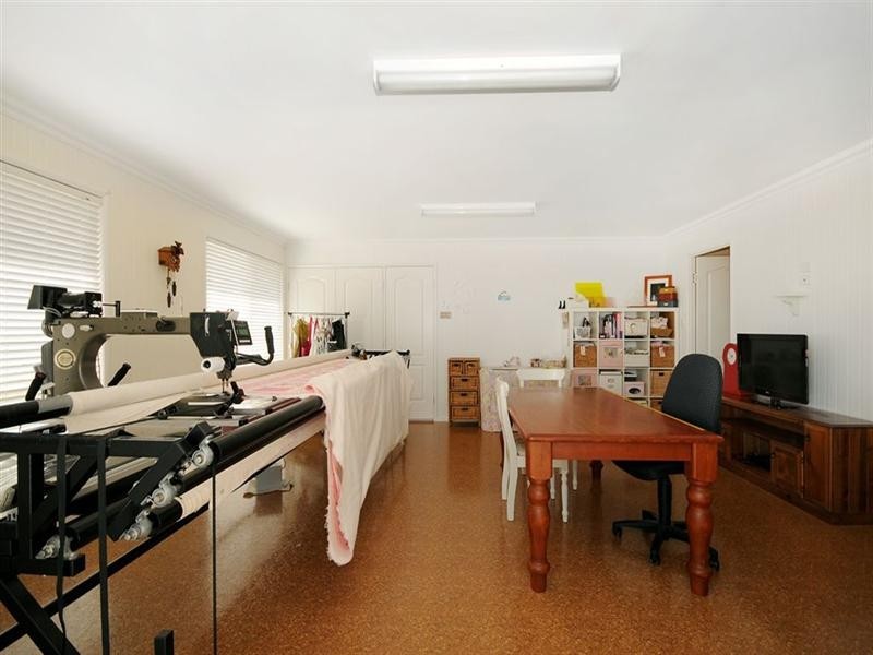 16 Devoran Street, Highfields QLD 4352