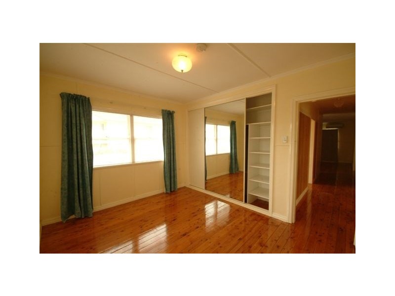 8 Frederick Street, East Toowoomba QLD 4350