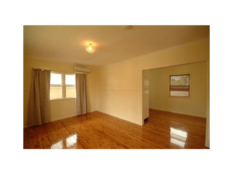 8 Frederick Street, East Toowoomba QLD 4350