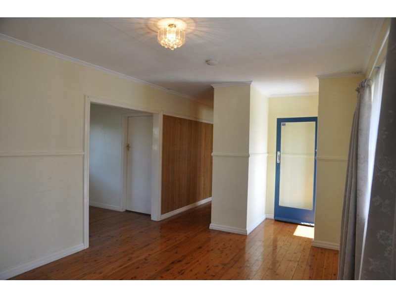 8 Frederick Street, East Toowoomba QLD 4350