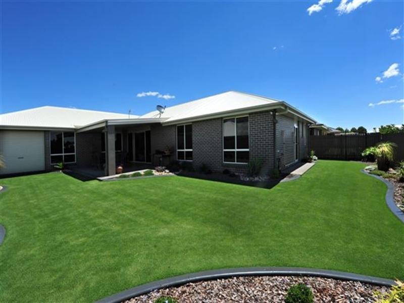 3 Lanagan Court, Middle Ridge QLD 4350