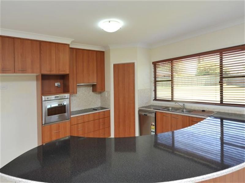 10 Hanna Court, Westbrook QLD 4350