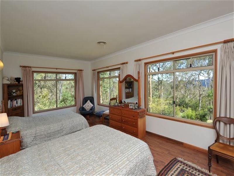 26 Dippel Street, Middle Ridge QLD 4350