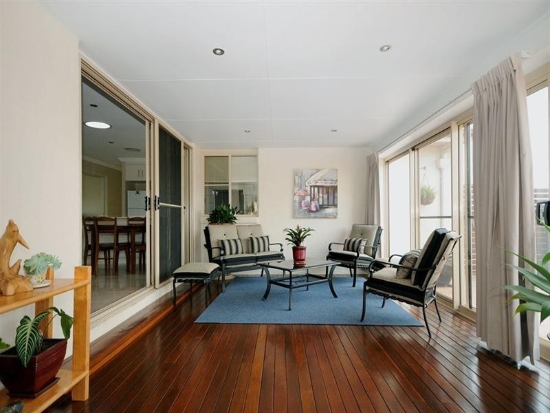 21 Currawong Drive, Highfields QLD 4352