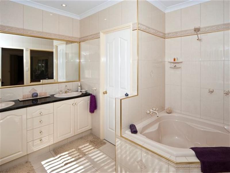 15 Cole Drive, Highfields QLD 4352