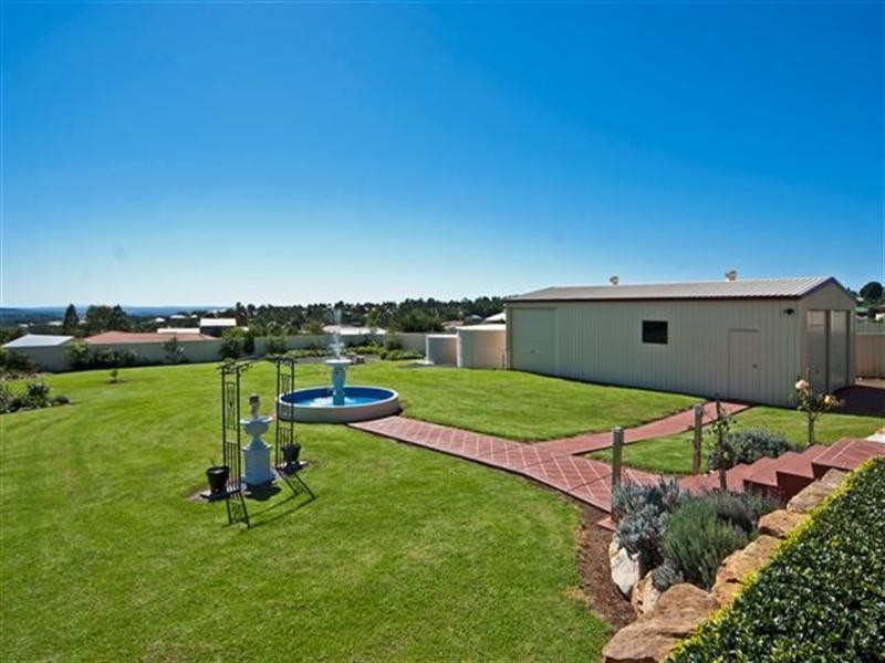 15 Cole Drive, Highfields QLD 4352