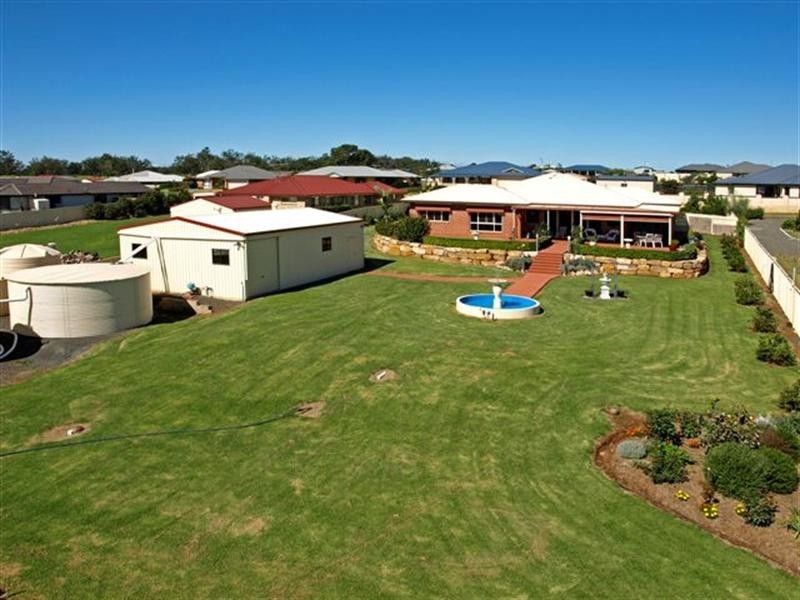 15 Cole Drive, Highfields QLD 4352